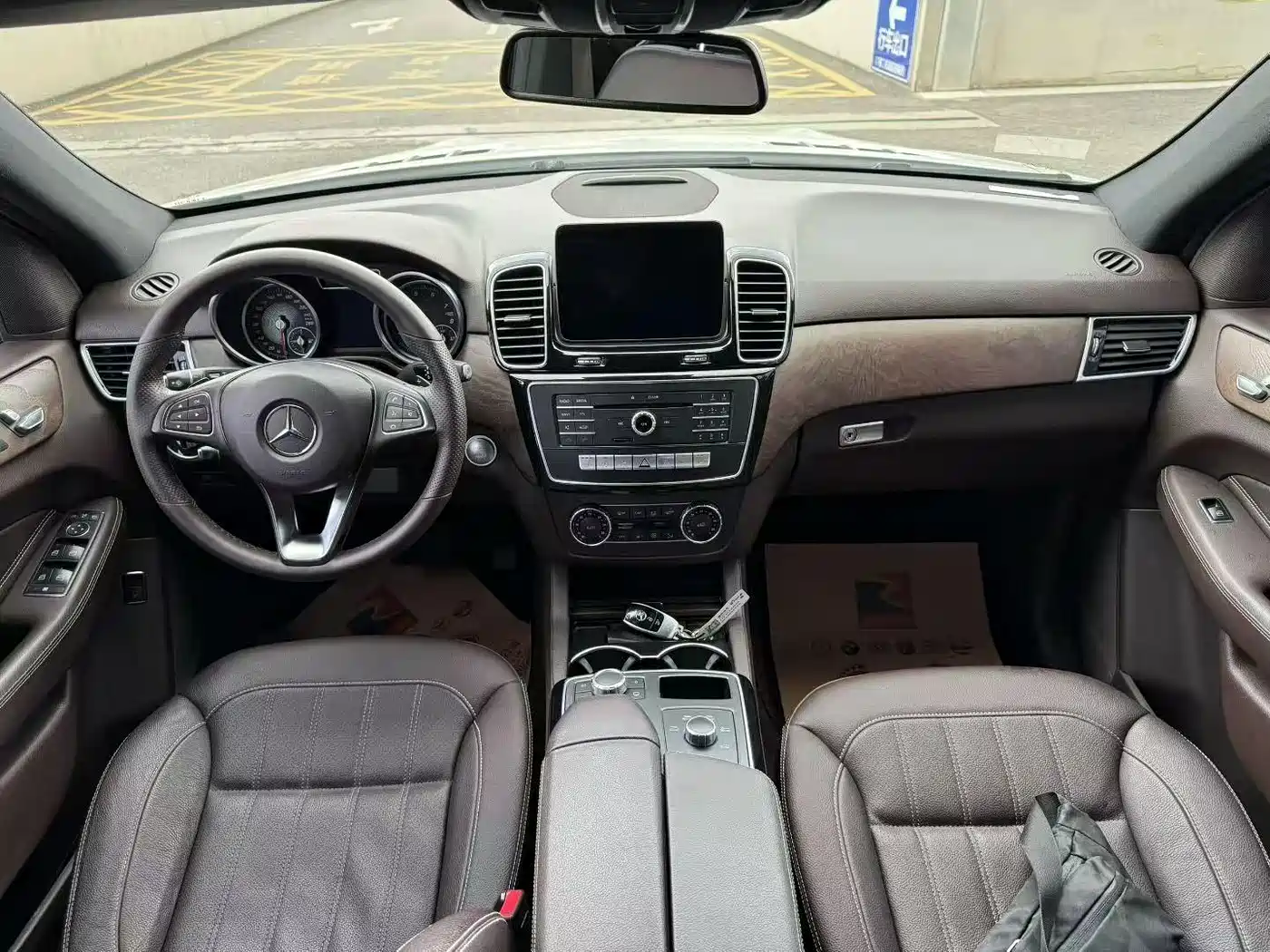 Mercedes-Benz GLE 2016 GLE 320 4MATIC Luxury фото 11