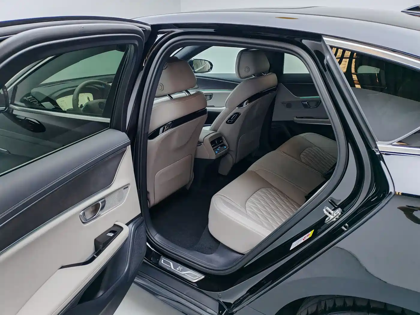 BYD Han 2025 DM-i Smart Driving Edition 125KM LiDAR Flagship фото 6