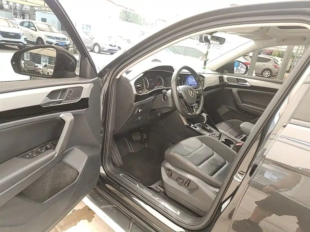 VOLKSWAGEN TANYUE