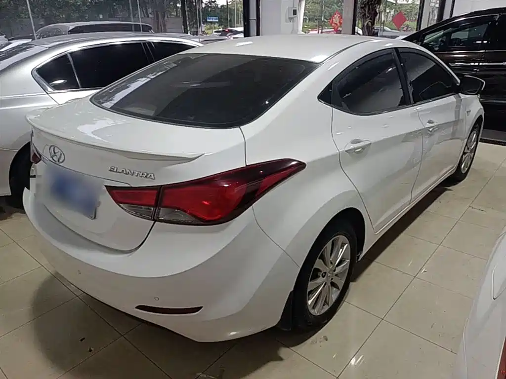 Hyundai Langdong 2016 1.6L Automatic Smart Edition фото 7