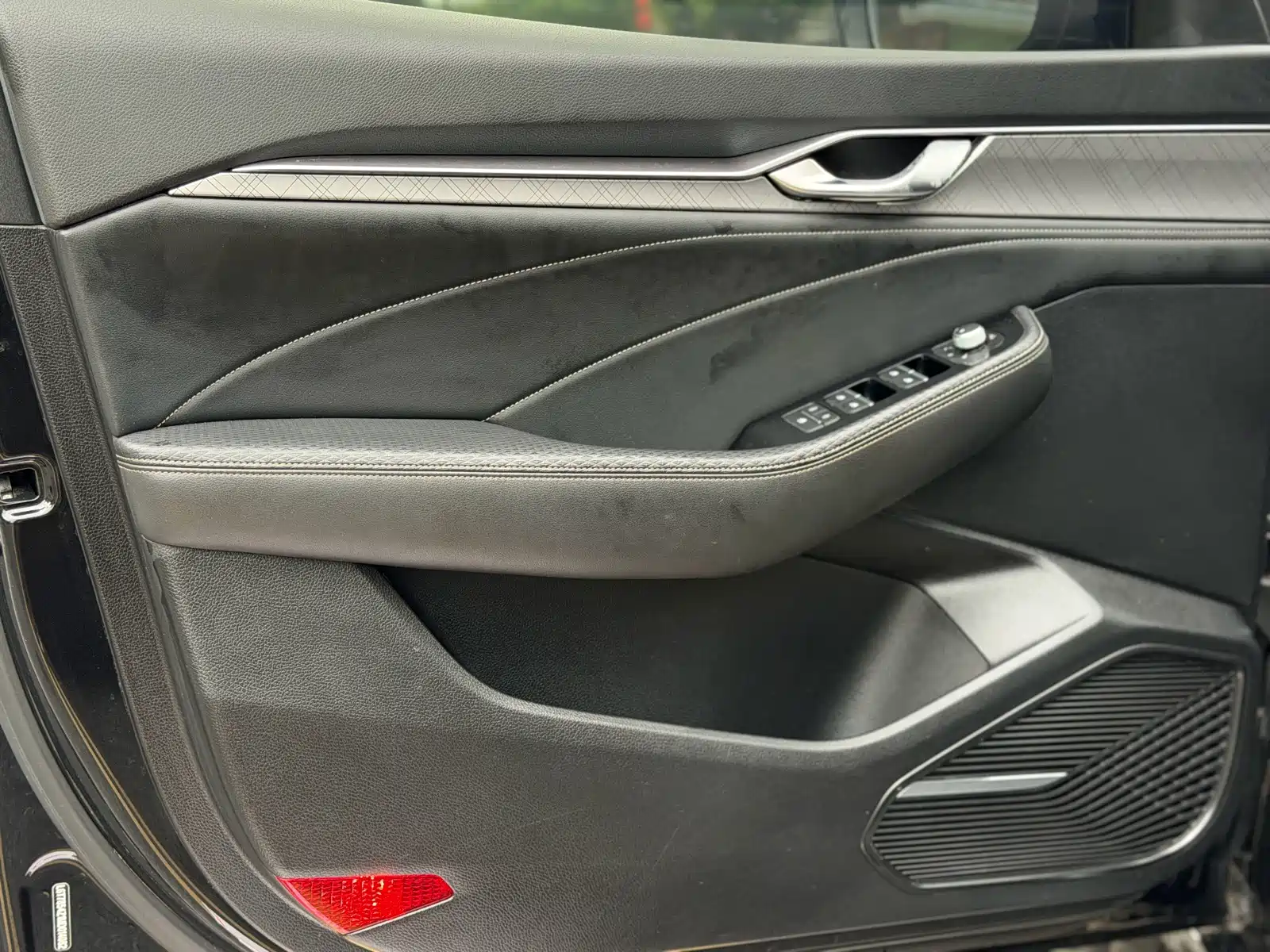 Фото 9 - Geely Preface