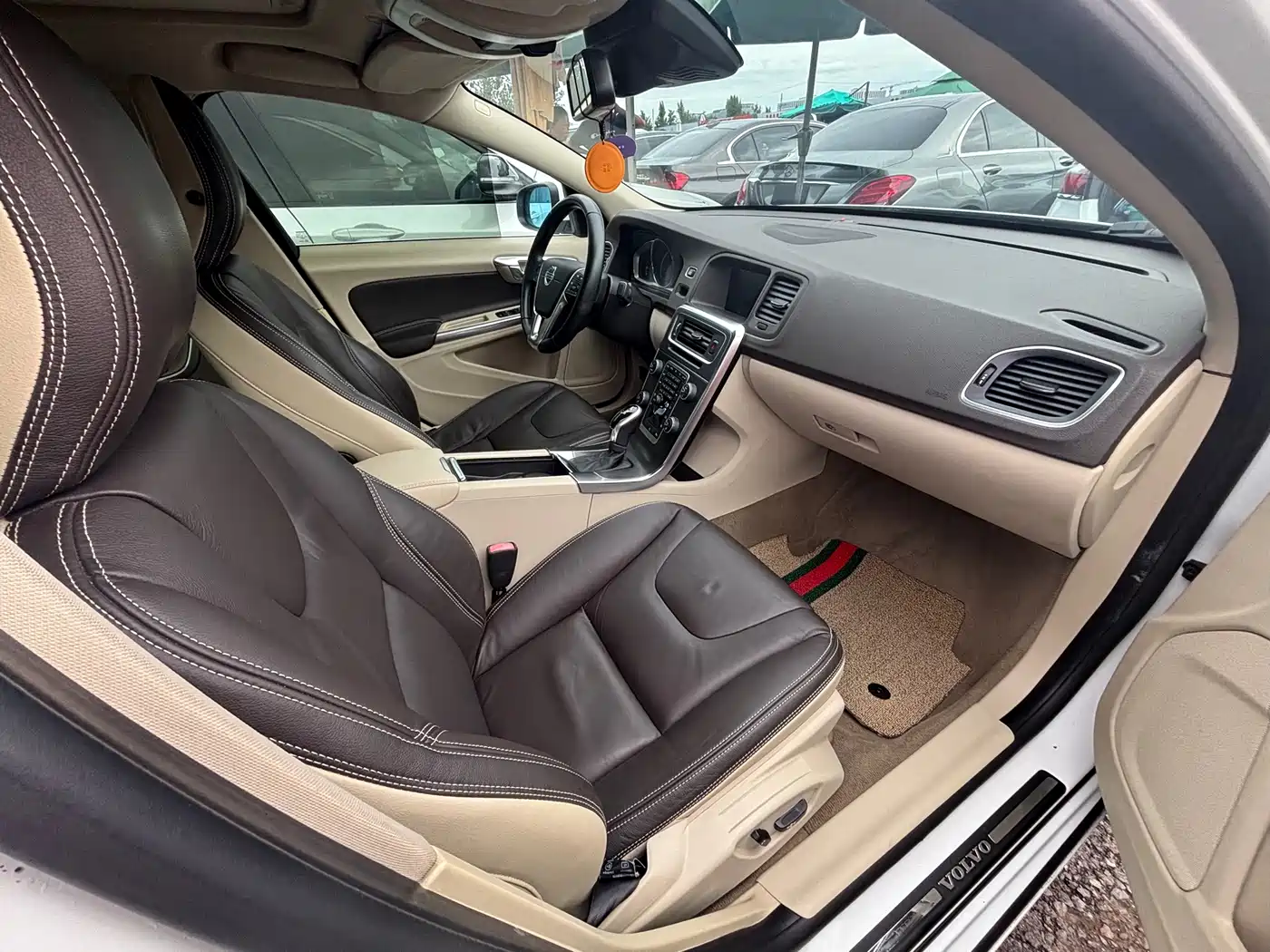 Volvo S60 2014 2014 Volvo S60L T5 Zhi Yu Edition