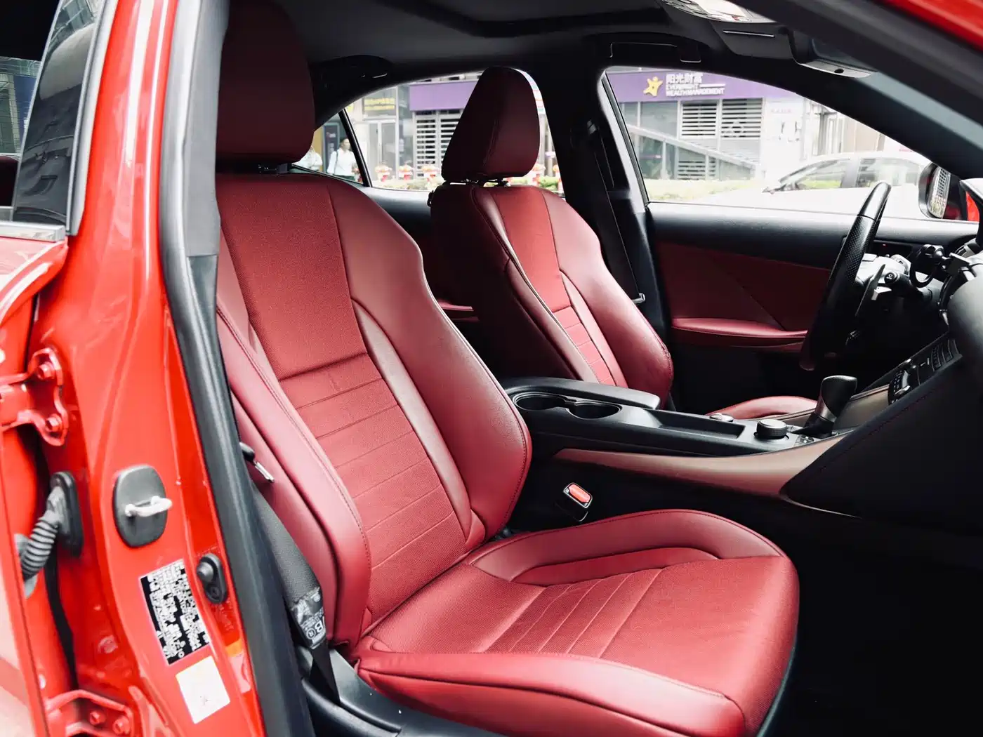 Lexus IS 2017 300 F SPORT фото 9
