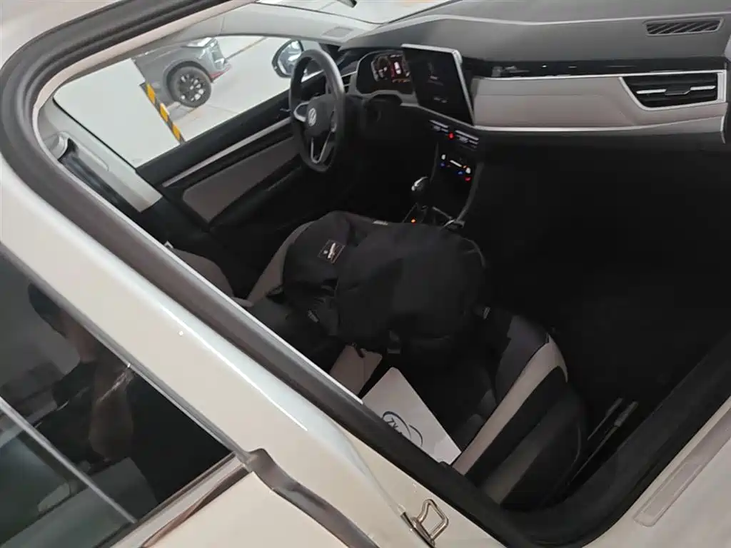 Volkswagen Bora 2024 300TSI DSG Premium Ride Edition фото 25