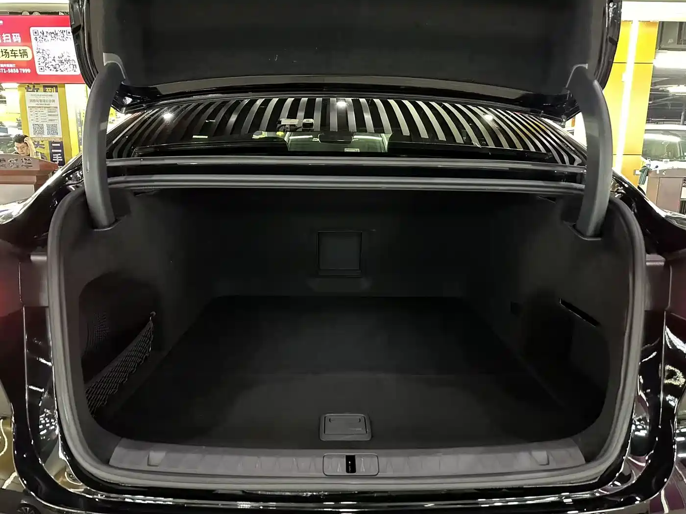 Voyah Auto VOYAH Zhuiguang 2024 PHEV AWD Ultra Long Range Flagship фото 10