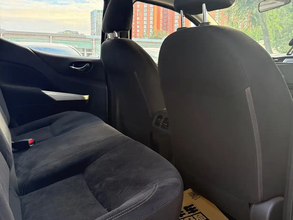 Nissan Navara 2018 2017 Model 2.5L Automatic 4WD Luxury QR25