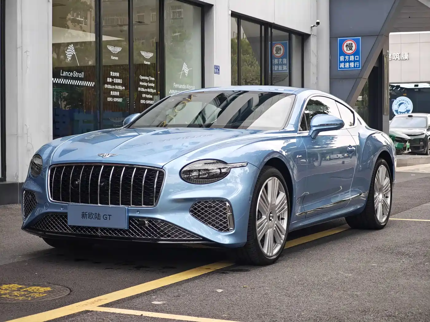 Bentley Continental, 2023 год