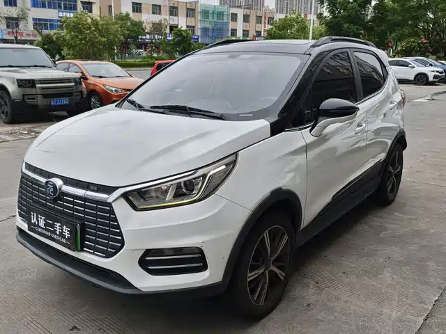 BYD Yuan New Energy 2018 EV360 Smart Connected Cool Edition