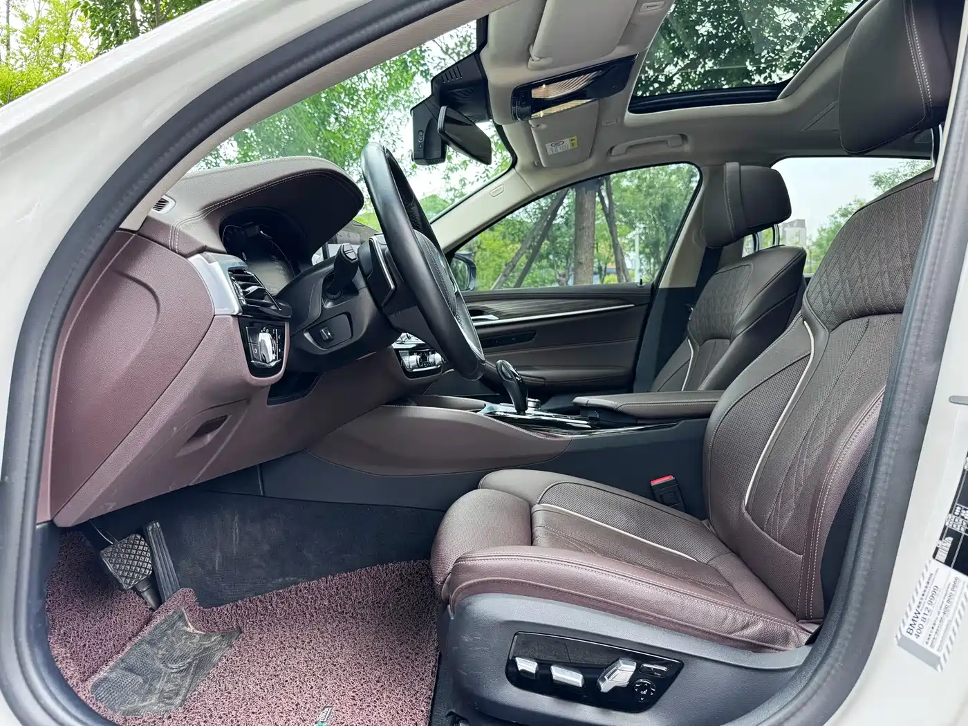 BMW 5 Series 2022 530Li Exclusive Luxury Package фото 9
