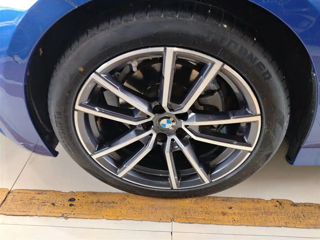 BMW 3 Series 2020 320Li M Sport Package фото 23