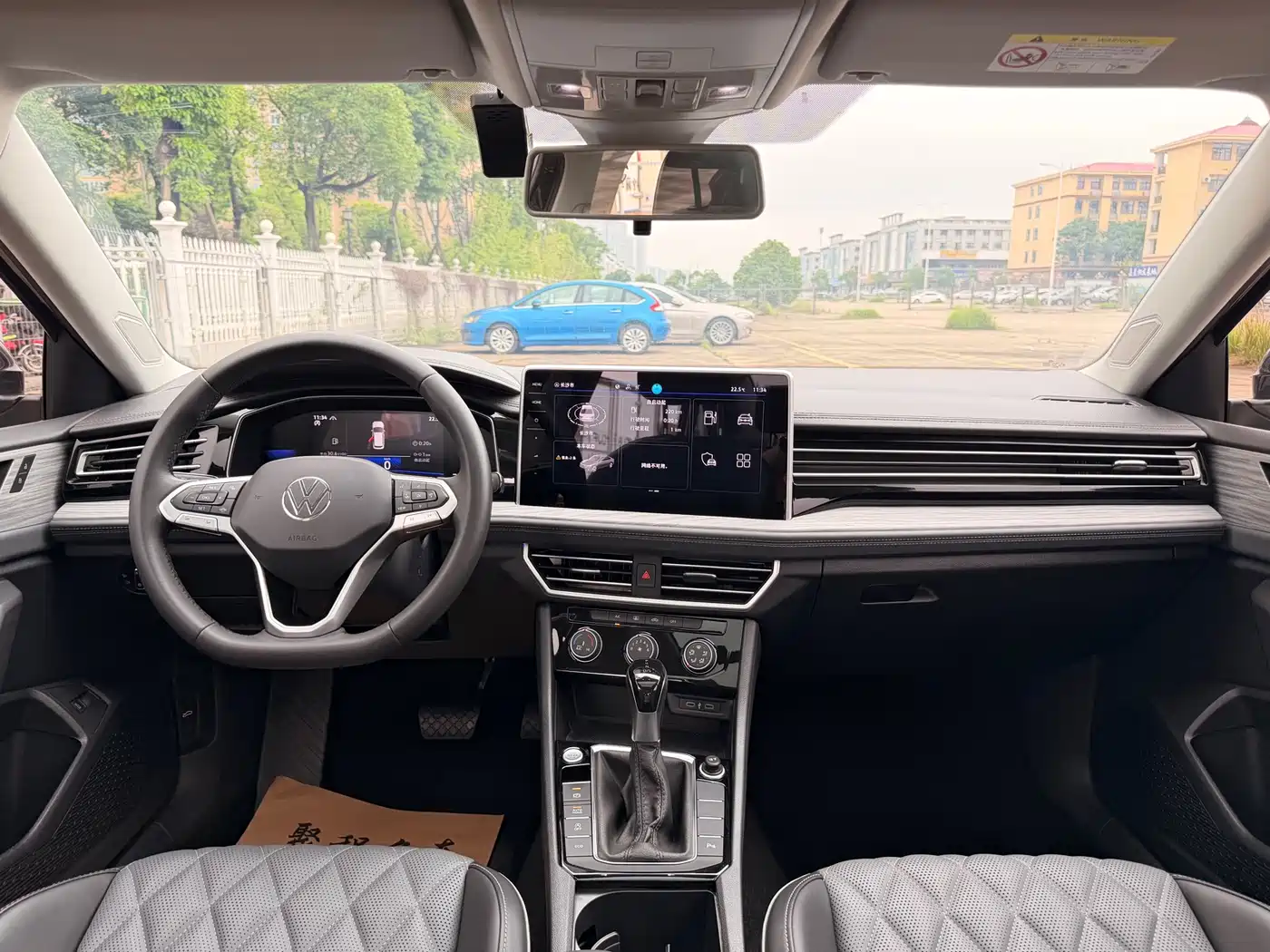 Volkswagen Sagitar 2023 300TSI DSG Surpassing Edition фото 23