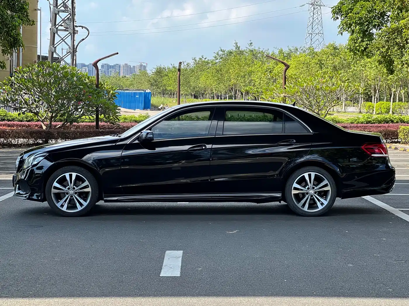 Mercedes-Benz E-Class 2015 E 260 L Sport фото 5