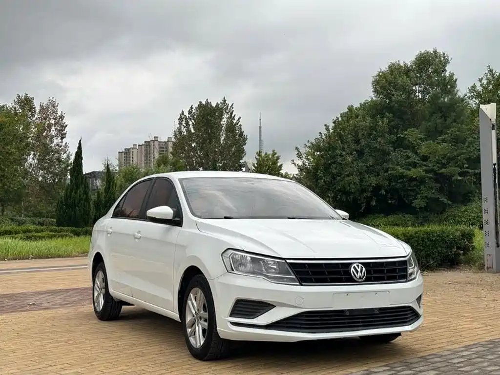 Photo 3 - Volkswagen Jetta
