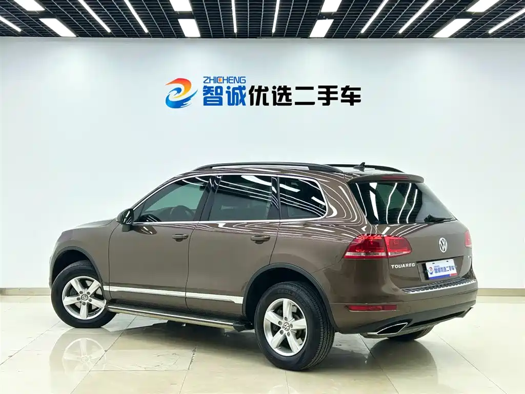 Volkswagen Touareg 2011 3.0TSI Comfort фото 18