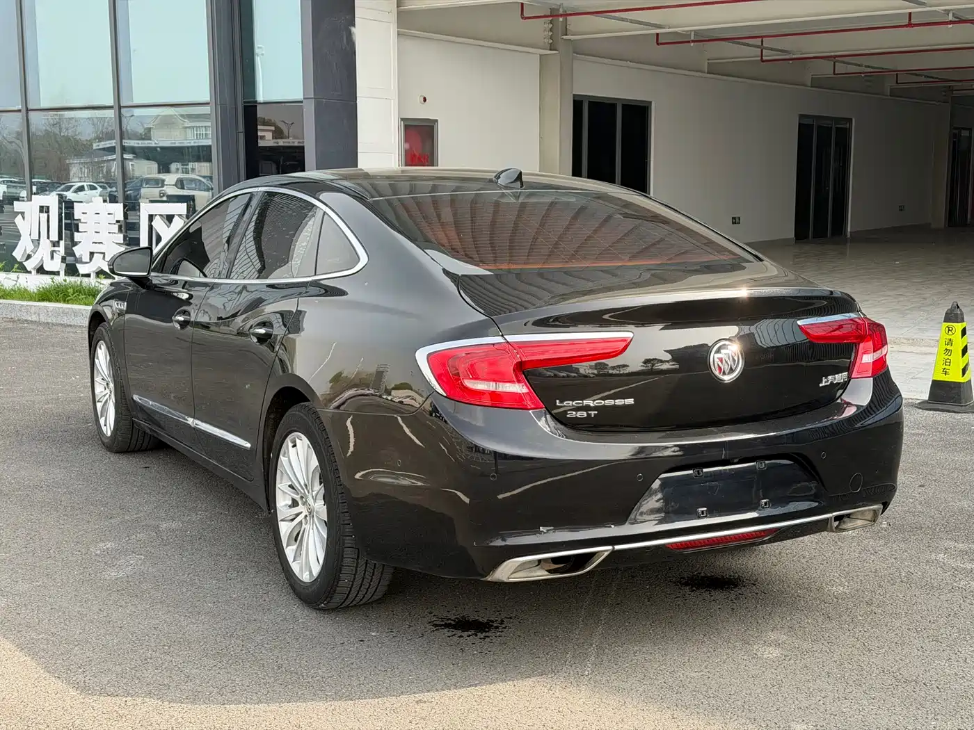 Buick LaCrosse 2016 Facelift 28T Elite фото 8