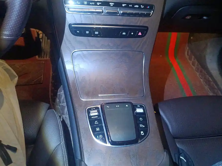 Mercedes-Benz GLC 2022 GLC 300 L 4MATIC Dynamic Collector's Edition фото 16