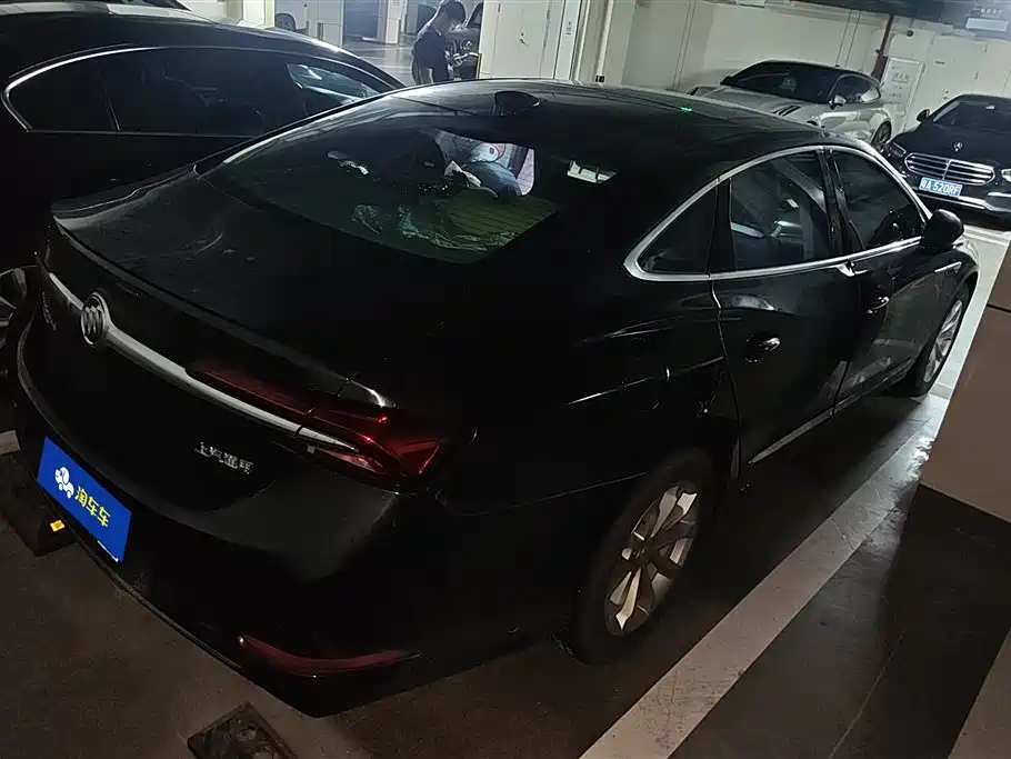 BUICK LACROSSE