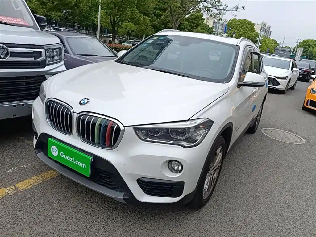 BMW X1 2018 sDrive20Li Leading Model фото 2