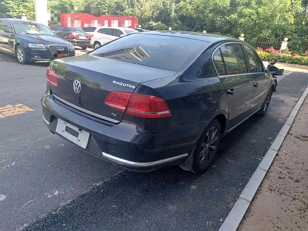 Volkswagen Magotan 2015 Facelift 1.8TSI Luxury фото 7