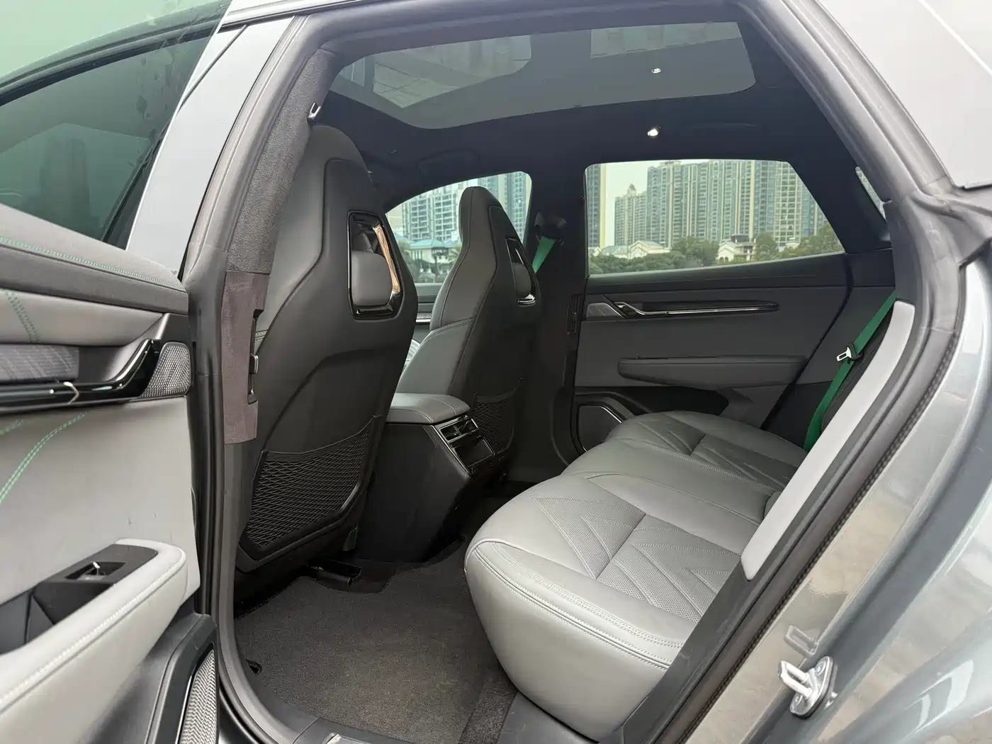 ZEEKR EXTREME KRYPTON 001