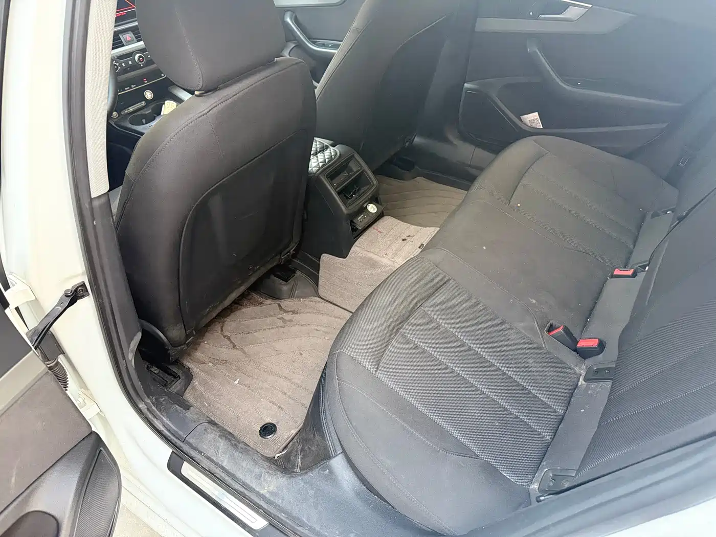 Audi A4L 2019 40 TFSI Fashion (China V) фото 12