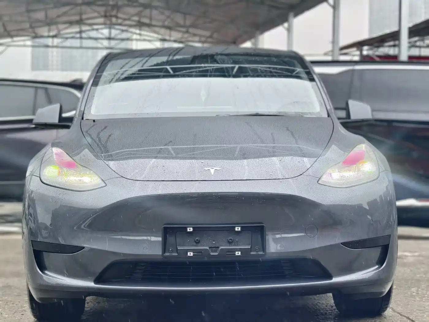 TESLA MODEL Y