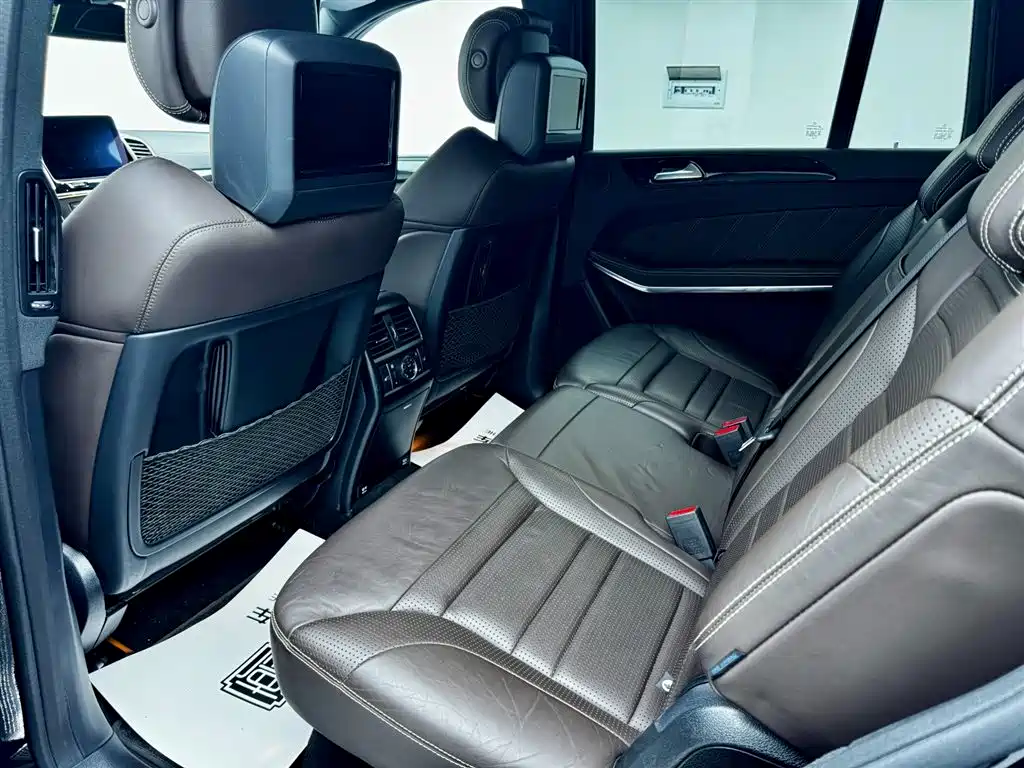 Mercedes-Benz GLS AMG 2016 AMG GLS 63 4MATIC фото 25