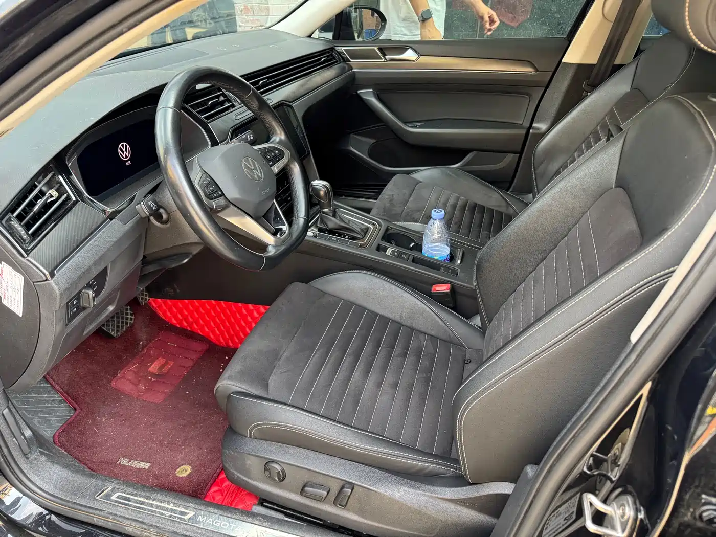 Volkswagen Magotan 2021 330TSI DSG 30th Anniversary Edition фото 5