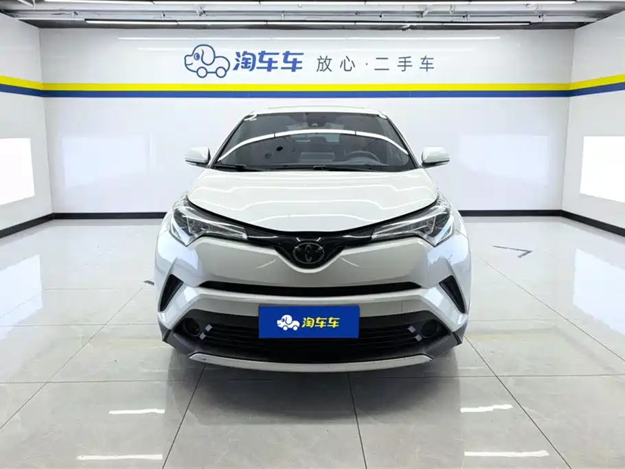 Toyota IZOA 2020 2.0L Yi Xiang Edition фото 2