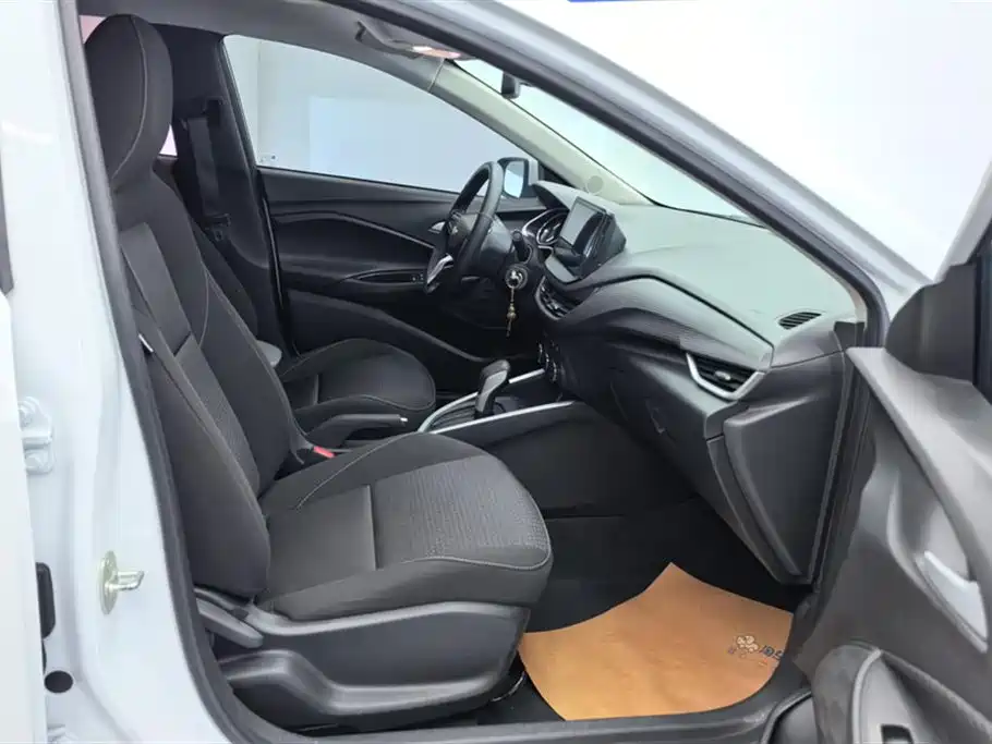 Chevrolet Cavalier 2020 325T Automatic Joy Edition фото 8