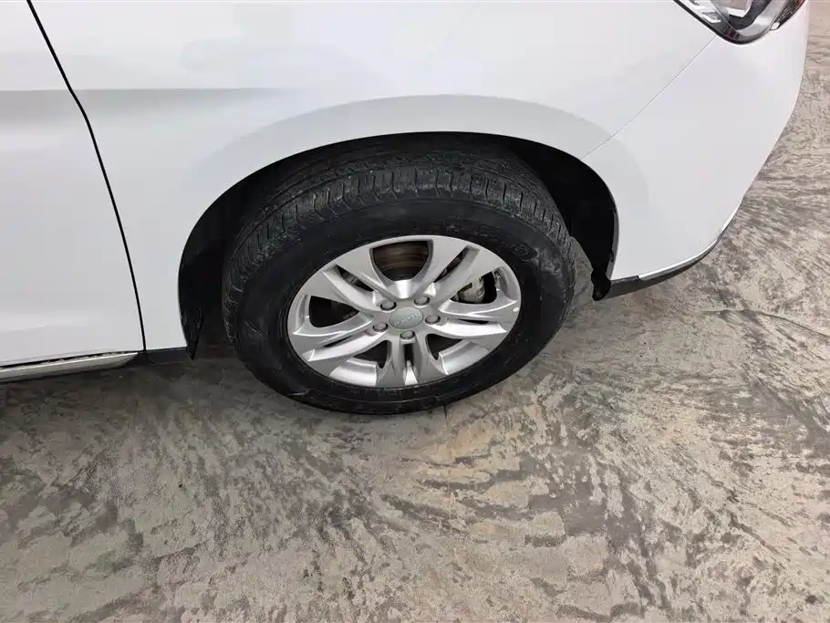 Haval M6 2021 PLUS 1.5T Manual Elite Smart Connect фото 6