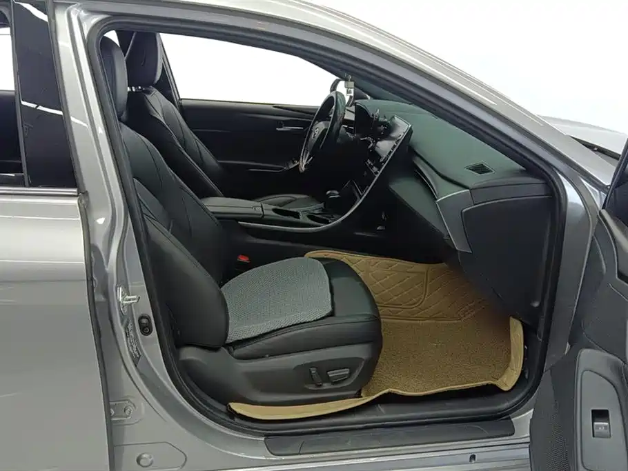 Toyota Avalon 2019 2.0L Luxury Edition (China VI) фото 8
