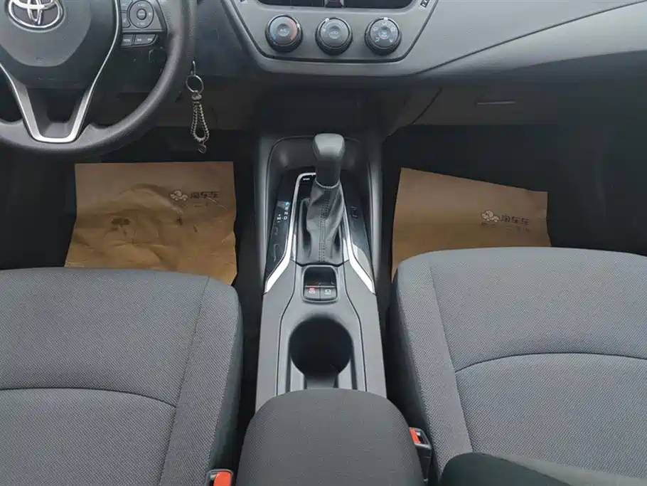 Toyota Corolla 2019 1.2T S-CVT GL Pioneer Edition фото 16