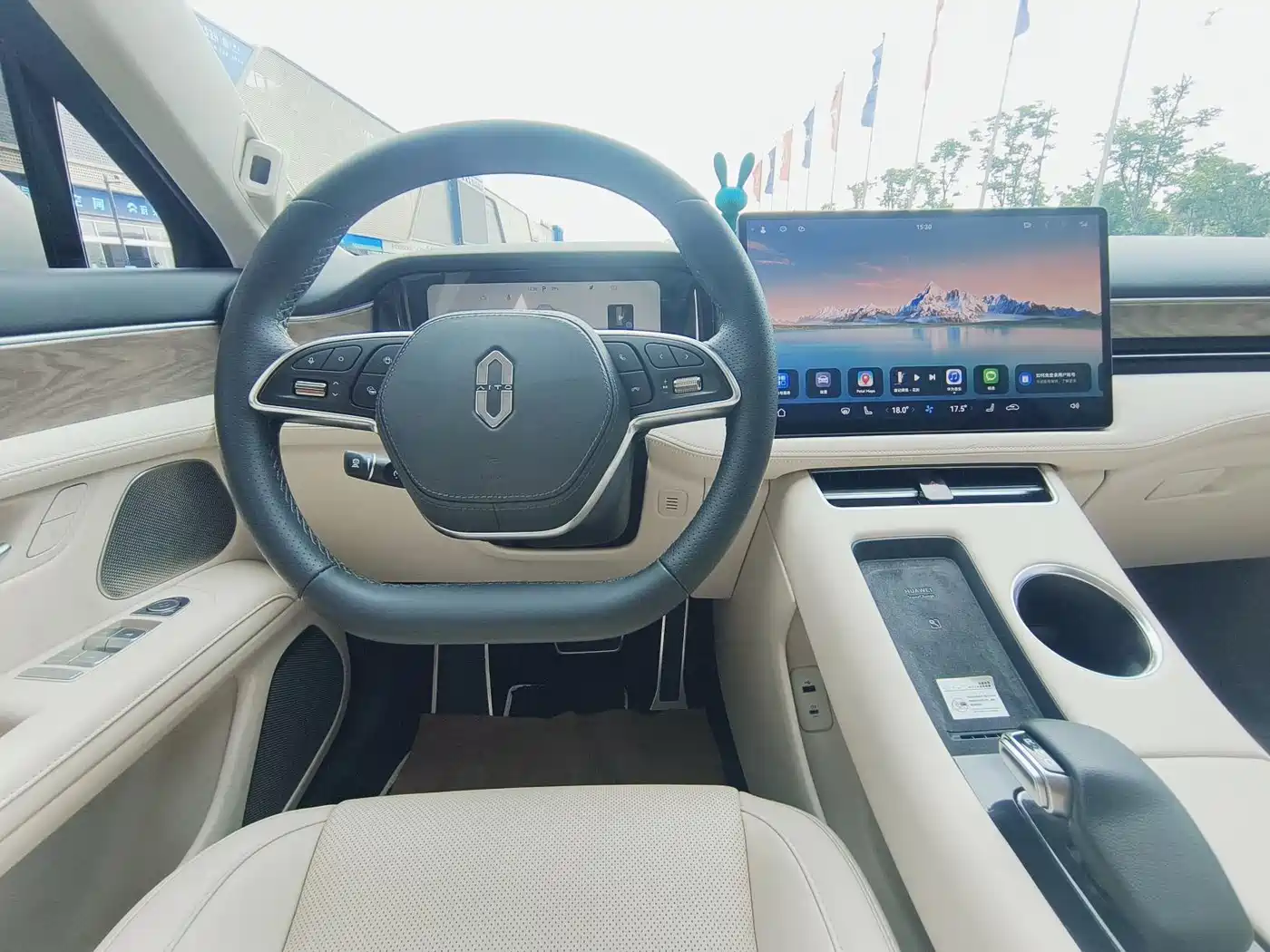 AITO Wenjie AITO M5 2022 Pure Electric RWD Standard Edition фото 12