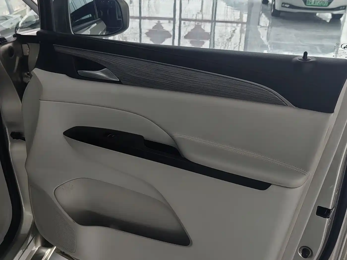 Buick GL8 2023 ES Landmaster 653T Smart Luxury Version фото 12