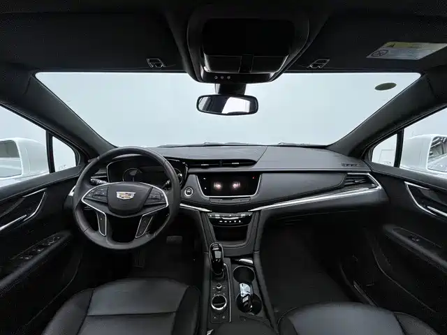 Фото 5 - Cadillac XT5