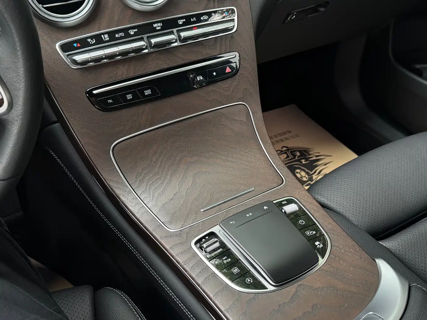 Mercedes-Benz GLC 2021 GLC 260 L 4MATIC Luxury фото 15