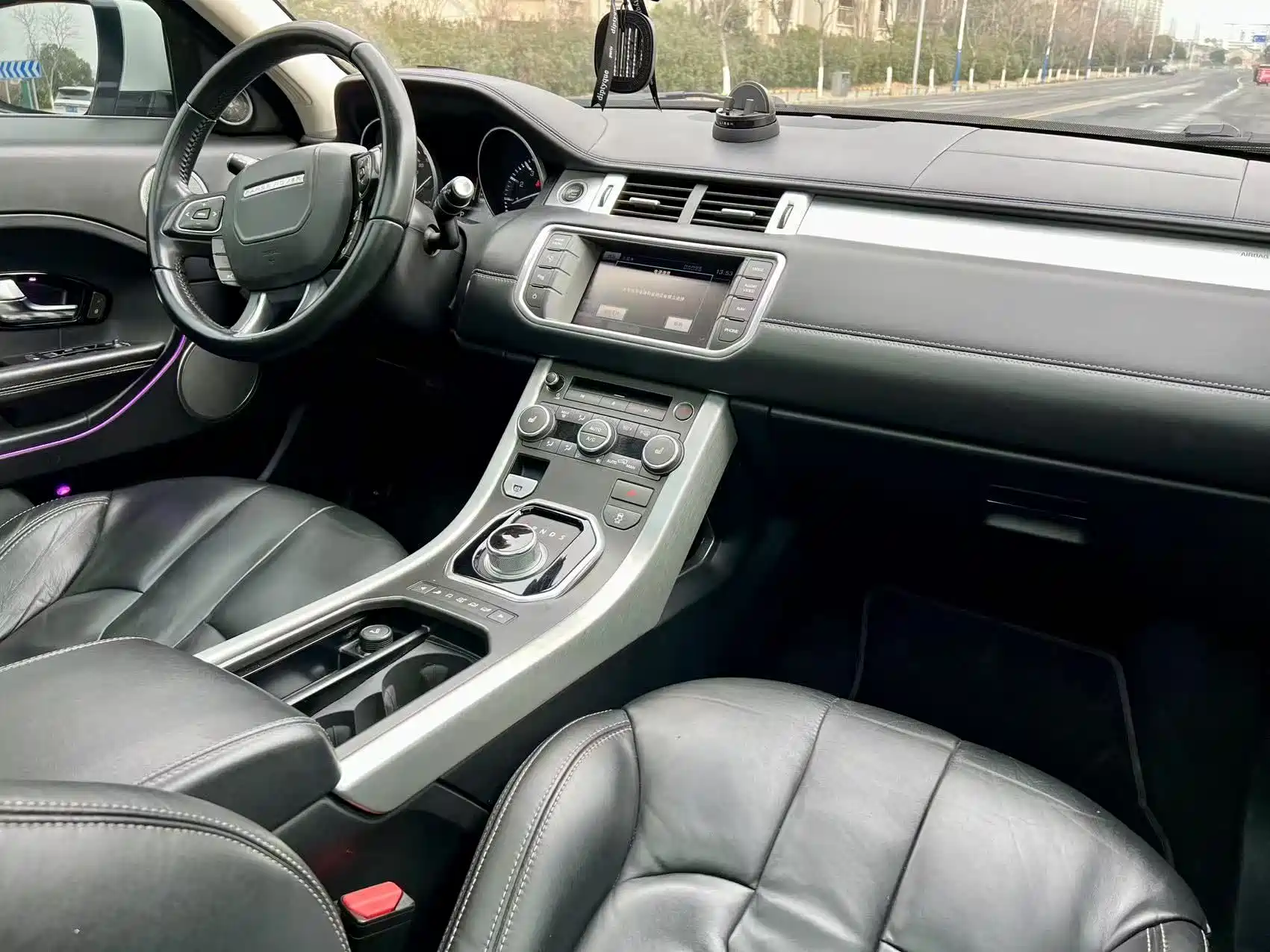 Photo 12 - Land Rover Range Rover Evoque (Import)