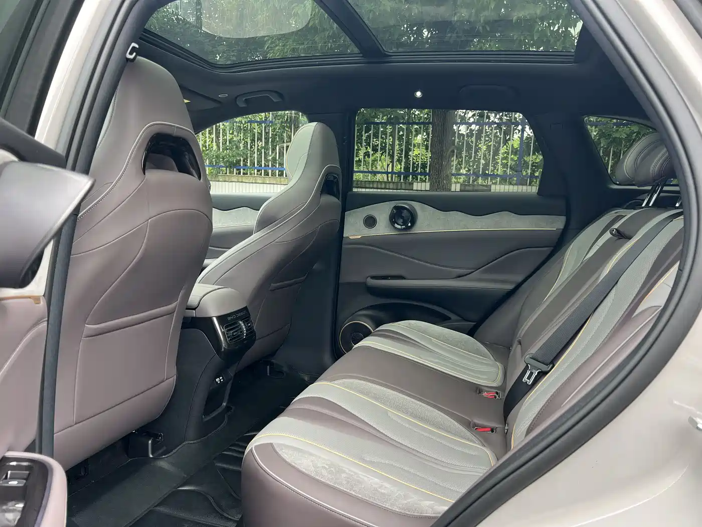 BYD Frigate 07 2024 2024 Glory Edition DM-i 205KM Flagship