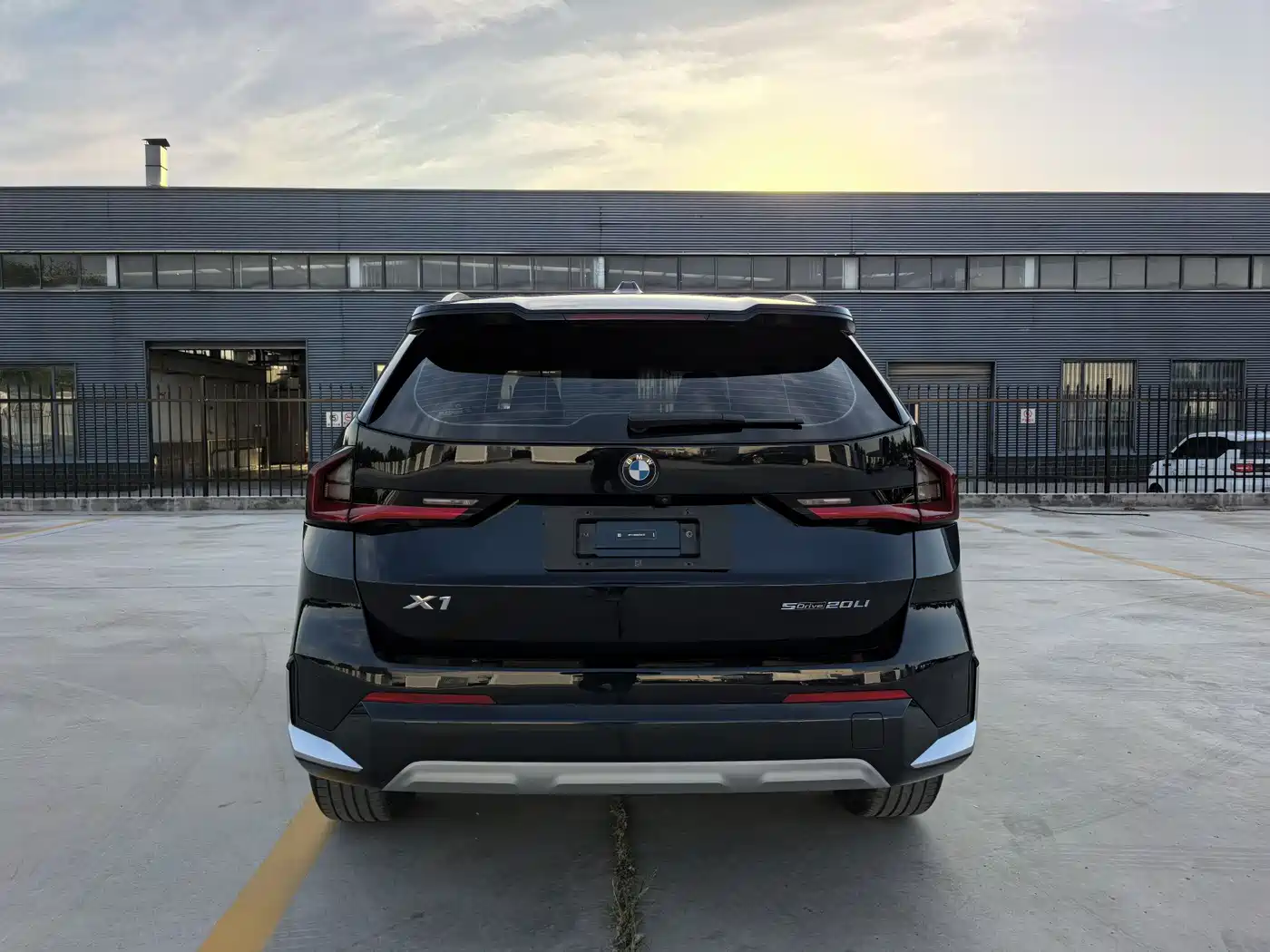 BMW X1 2023 sDrive20Li X Design Package фото 6