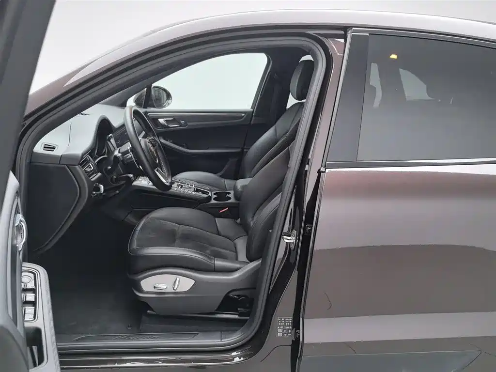 Porsche Macan 2018 Macan 2.0T фото 10