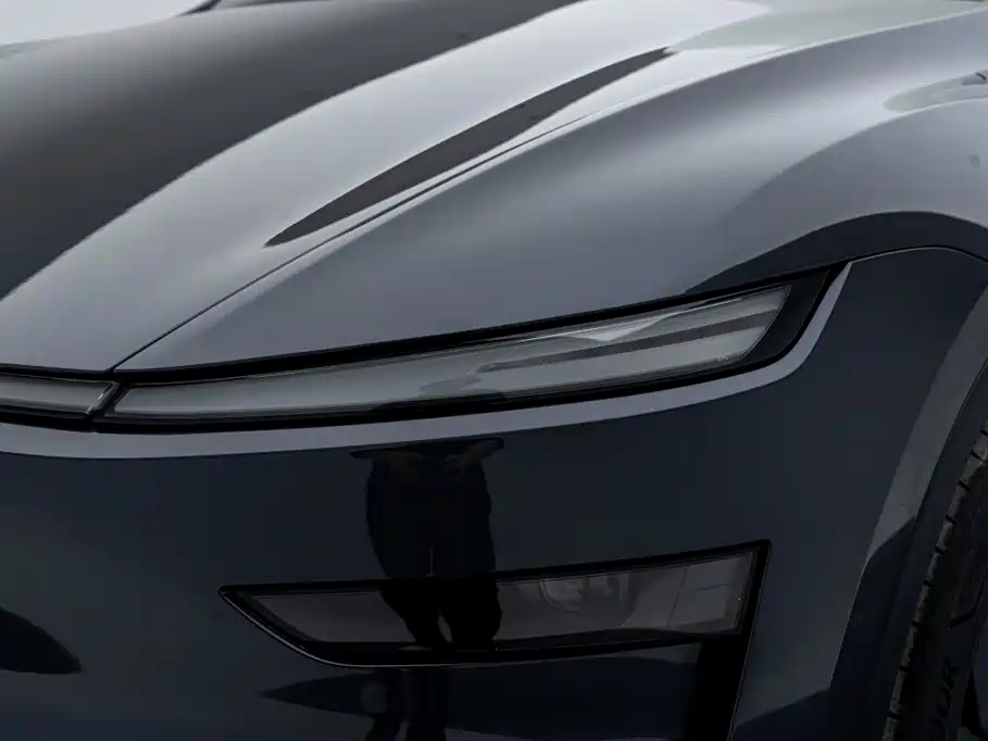 Фото 10 - Tesla Model Y