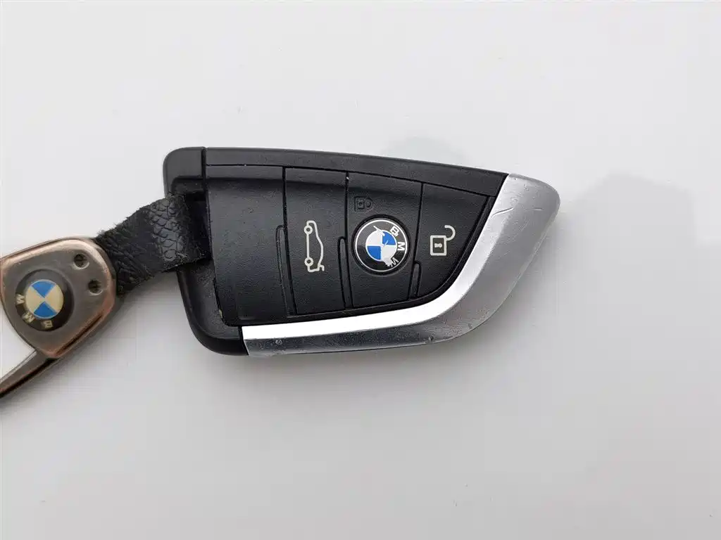 BMW 1 Series 2018 118i Sport Edition фото 19