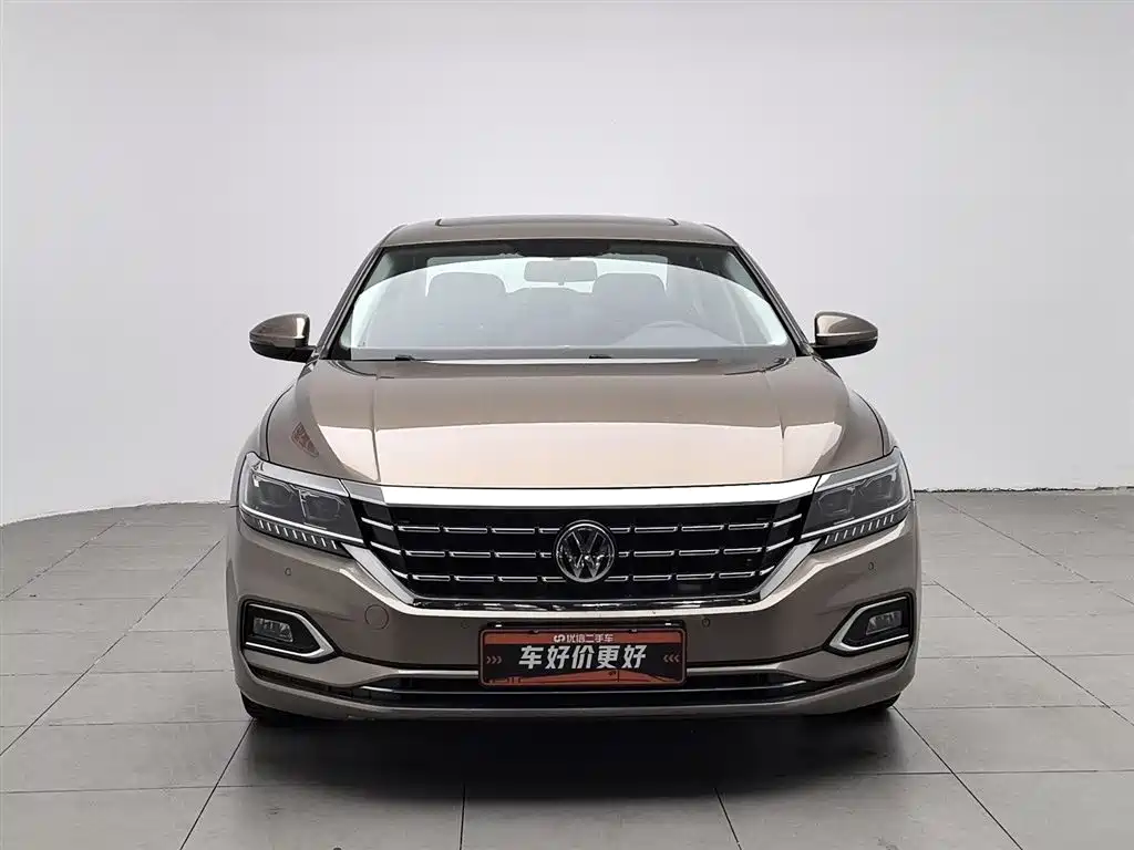 Volkswagen Passat 2019 Model 380TSI Luxury Edition China VI фото 3
