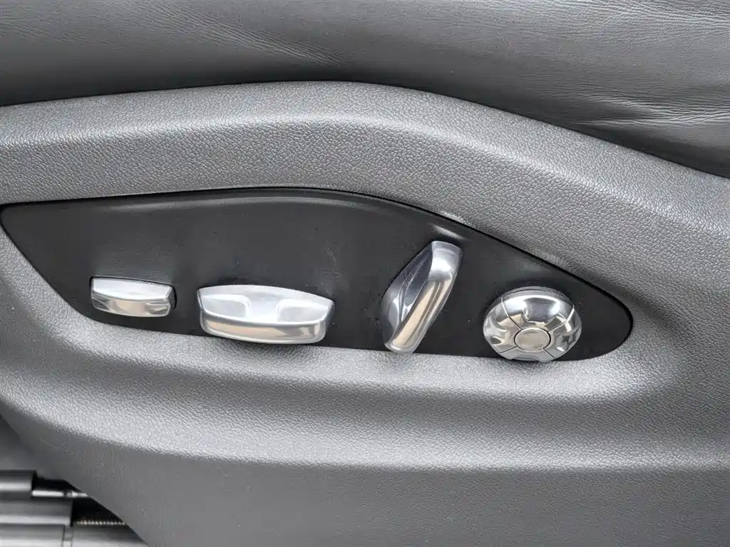 Porsche Cayenne 2019 Cayenne 3.0T фото 32