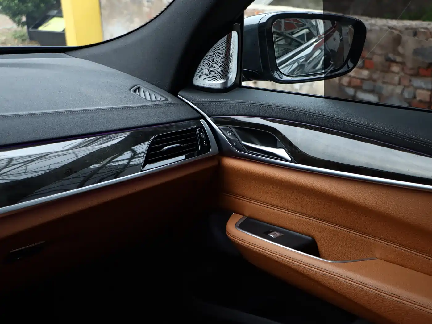 BMW 6 Series GT 2024 630i M Sport Ultimate Package фото 16