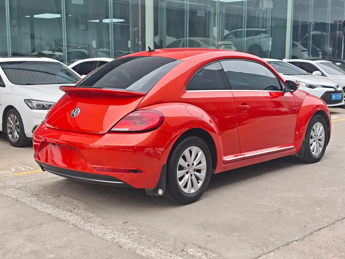 Volkswagen Beetle 2017 180TSI Enjoy фото 7