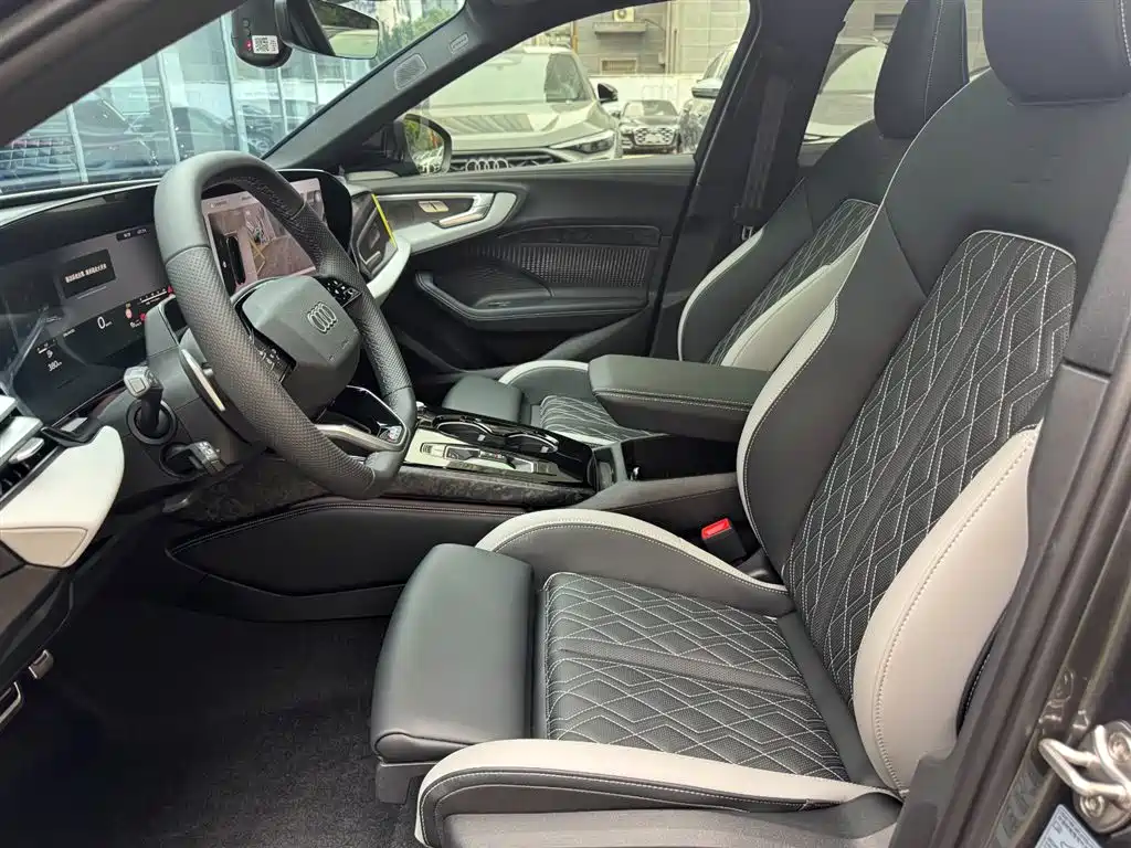 AUDI A5L