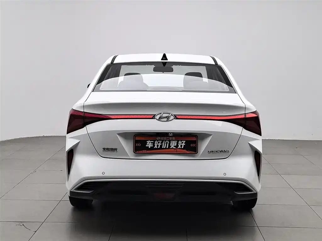 Hyundai Verna 2020 1.4L Manual GLS Cool Edition фото 4