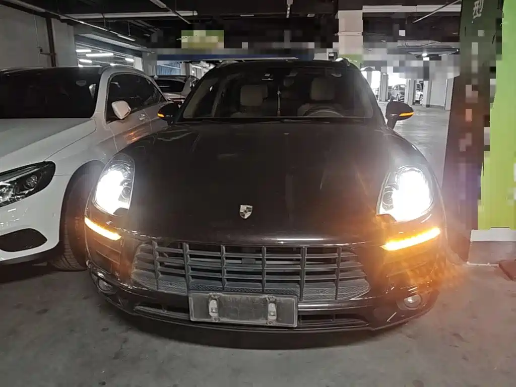 Porsche Macan 2016 Macan 2.0T фото 3